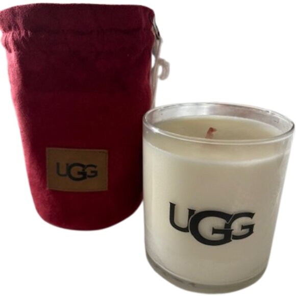 Ugg Apple Wreath Candle in Faux Suede Bag - NWT - Picture 1 of 3